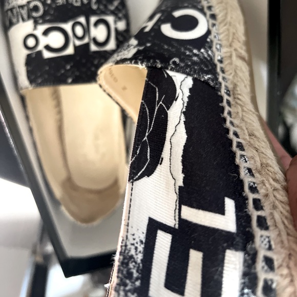 CHANEL Printed Canvas Grosgrain Espadrilles - Picture 5 of 11